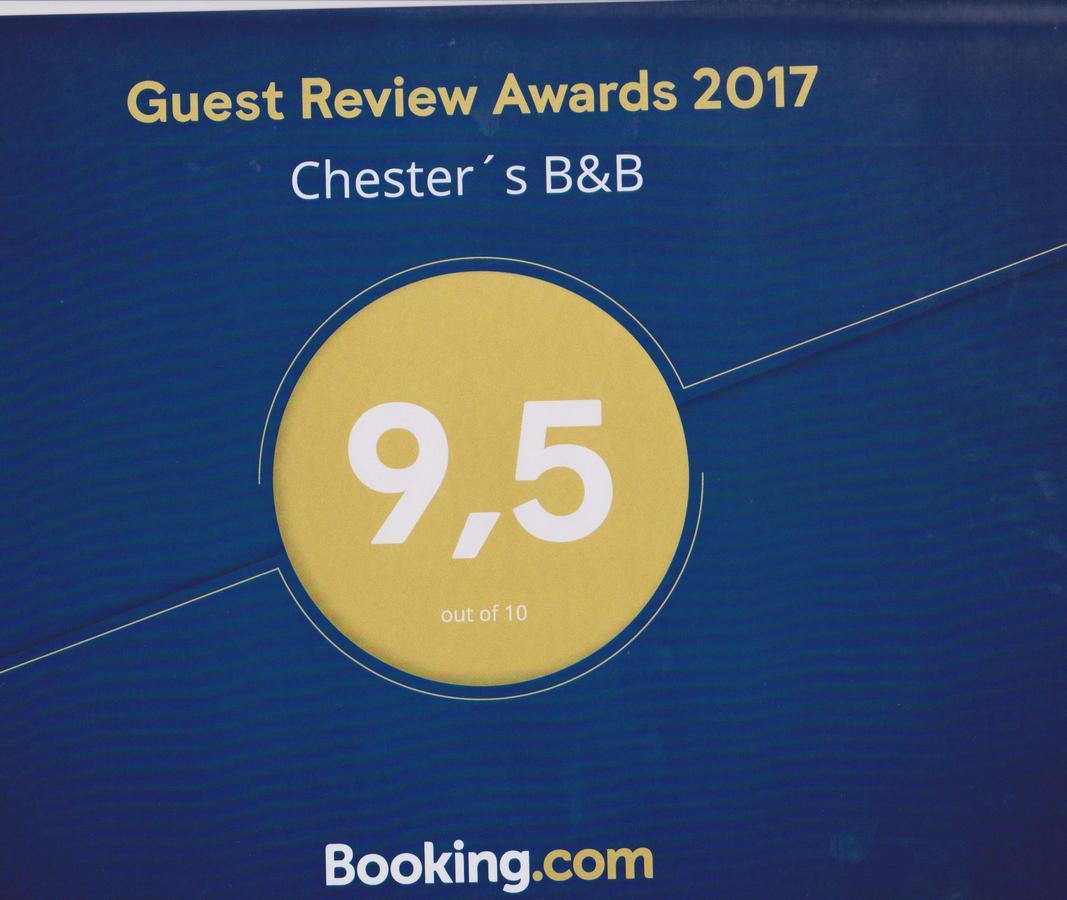 Chester'S B&B Tababela Exterior photo